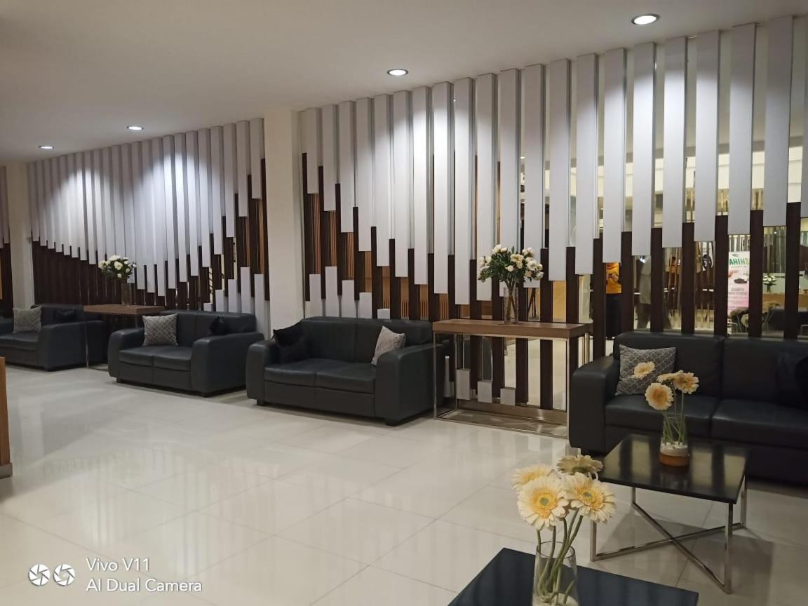 Ayla City Hotel Sorong Eksteriør bilde