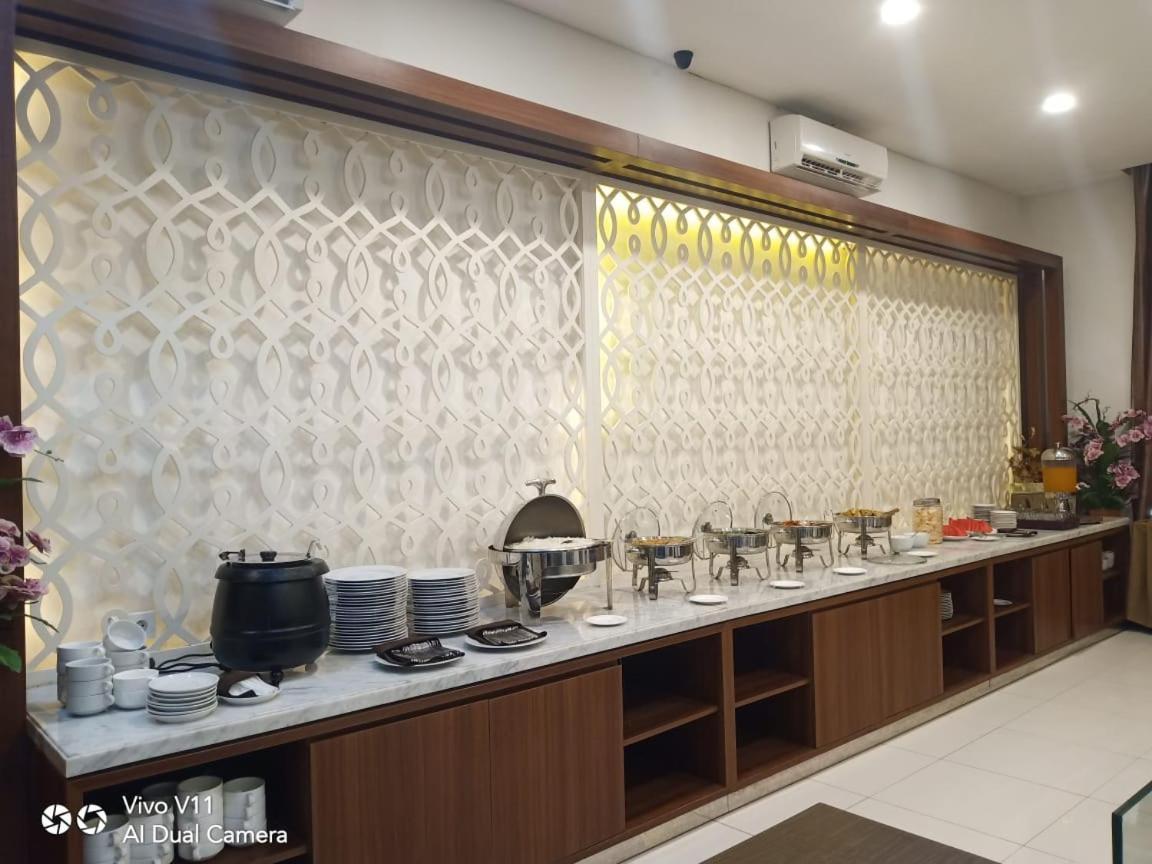 Ayla City Hotel Sorong Eksteriør bilde
