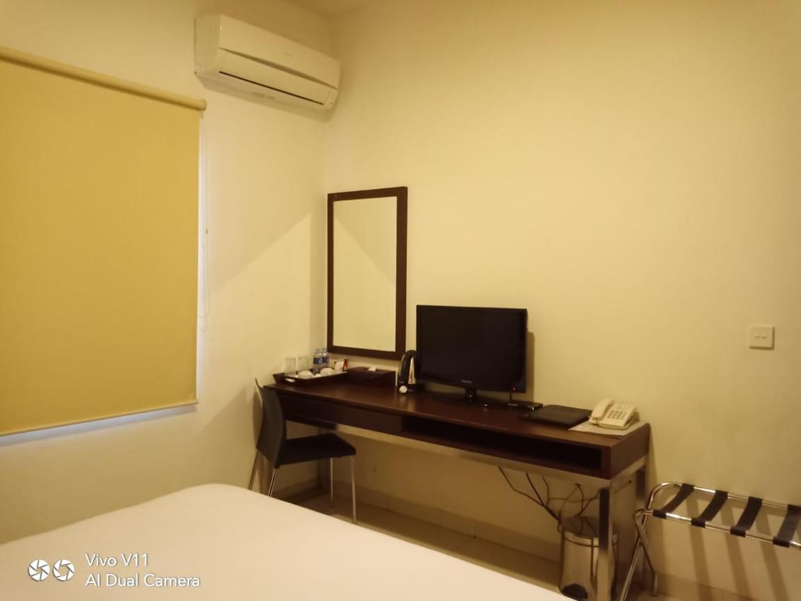 Ayla City Hotel Sorong Eksteriør bilde
