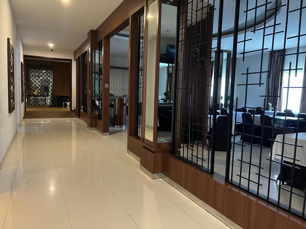 Ayla City Hotel Sorong Eksteriør bilde