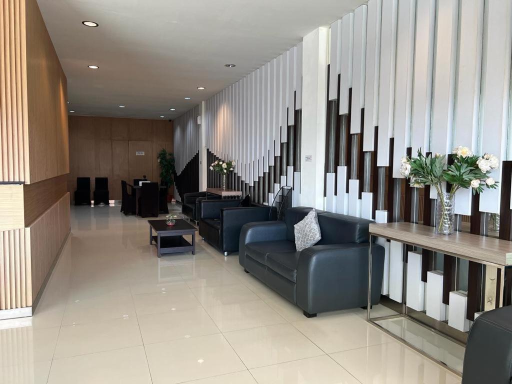 Ayla City Hotel Sorong Eksteriør bilde